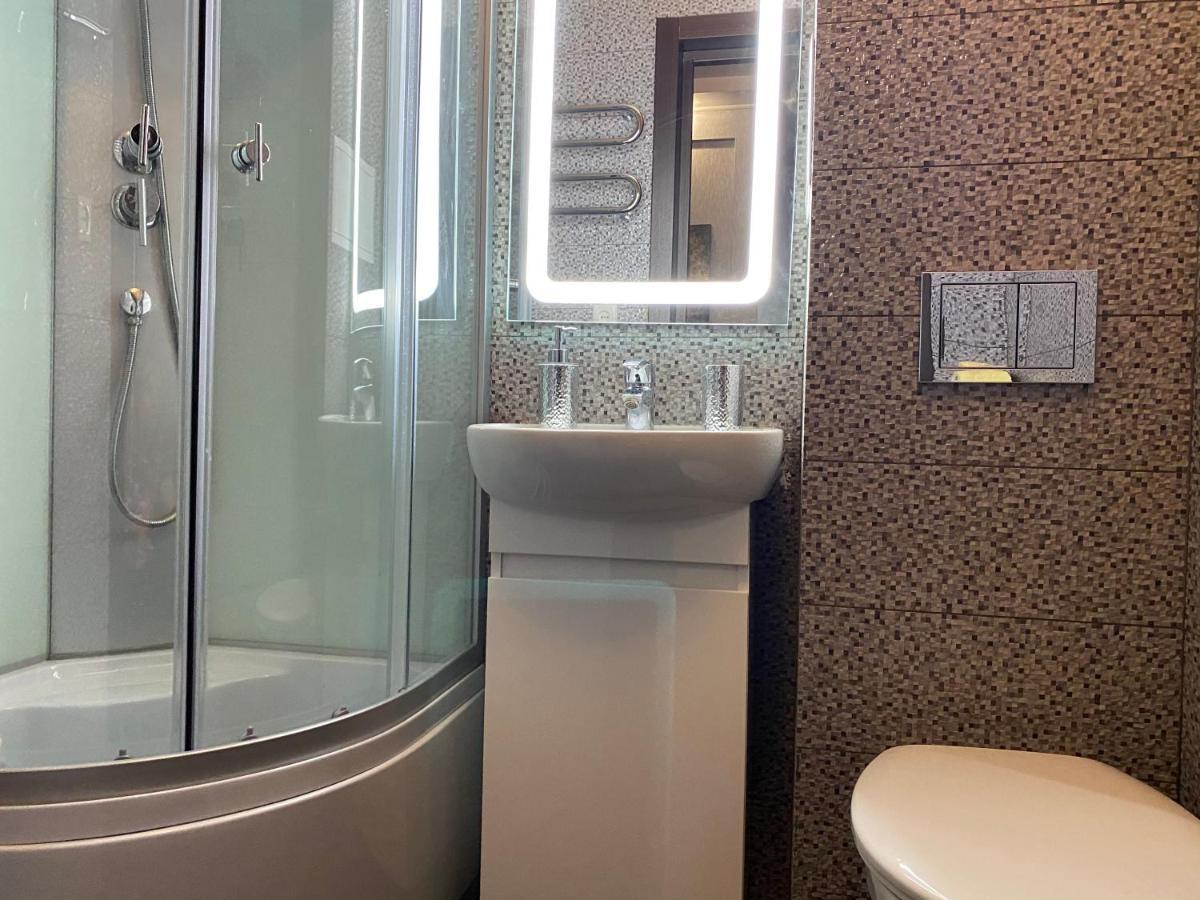 Modern Luxury Studio In The Center Of Kharkiv At Konstitutsii Square 외부 사진